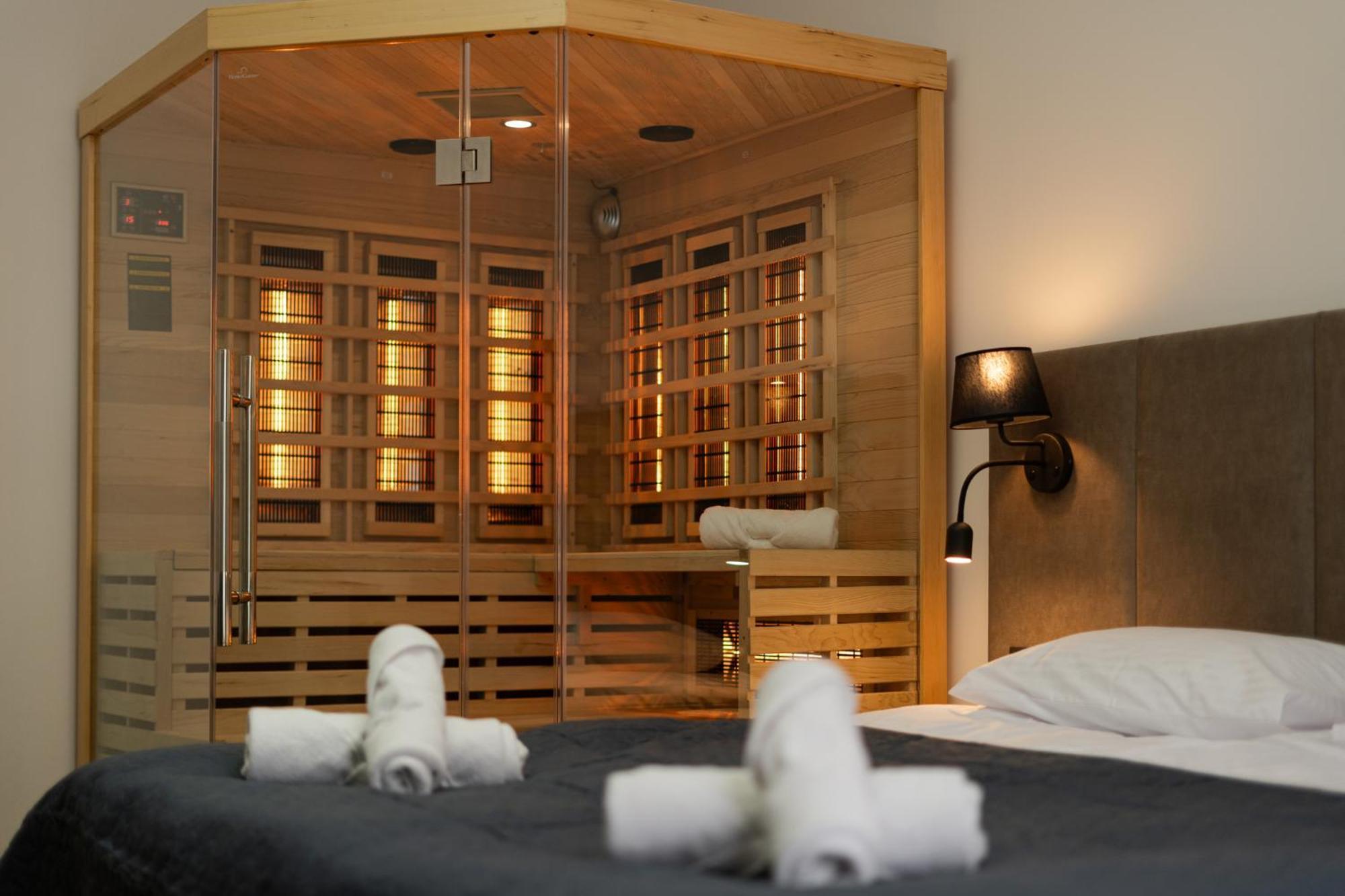 Spa Bedrooms With Sauna&Bath And Free Parking Krasków Εξωτερικό φωτογραφία