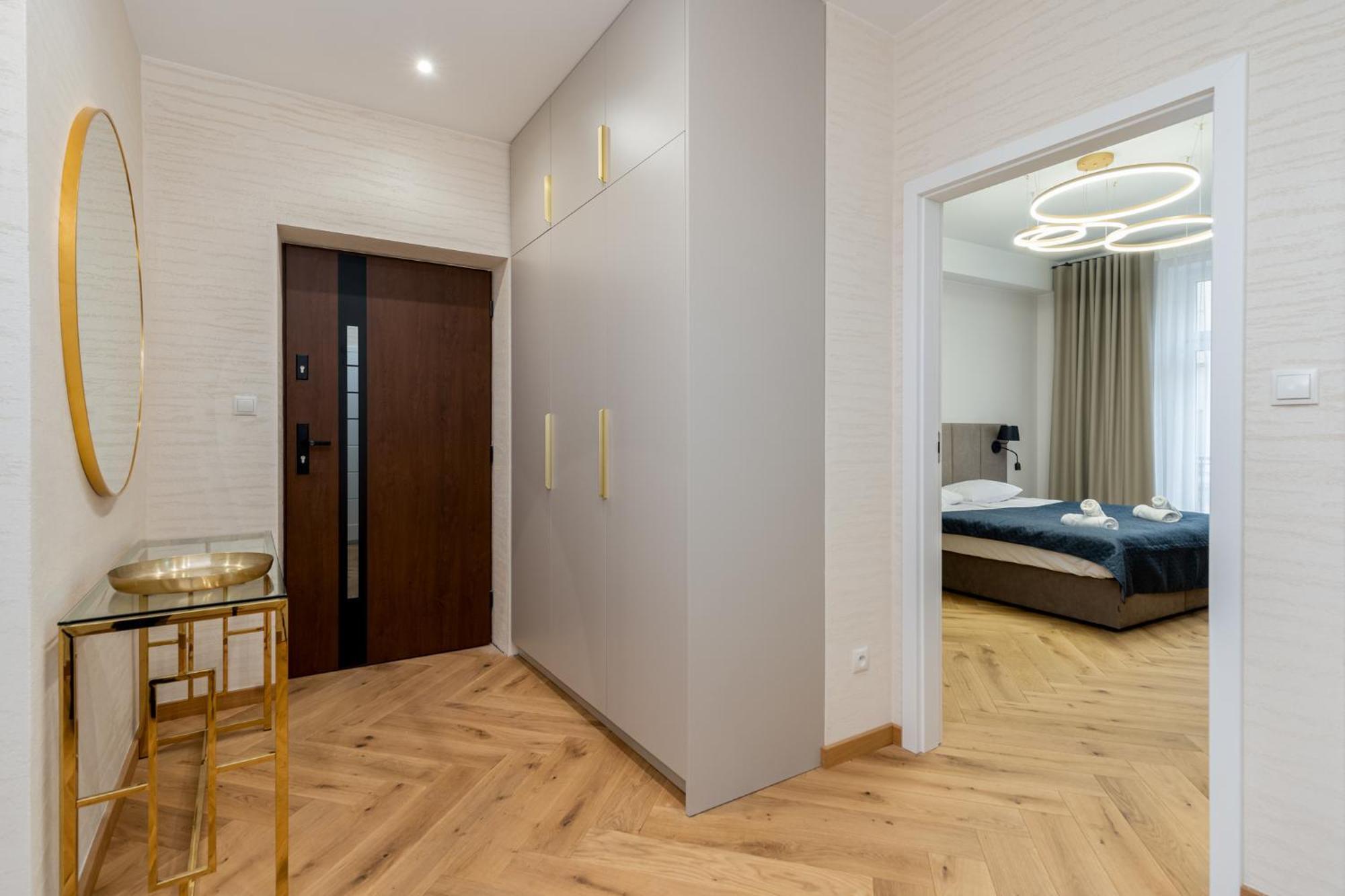 Spa Bedrooms With Sauna&Bath And Free Parking Krasków Εξωτερικό φωτογραφία